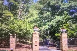 2101 Poplar Falls Rd, Lithonia, GA 30058 - Photo 2
