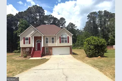 933 Gettysburg Way, Locust Grove, GA 30248 - Photo 2