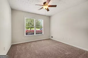 977 Sunny Glenn Ct, Lawrenceville, GA 30043 - Photo 10