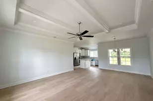 102 ORCHiD Cir, Adel, GA 31620 - Photo 2