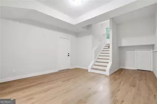 10210 Kinross Rd, Roswell, GA 30076 - Photo 26