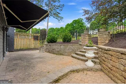 10210 Kinross Road, Roswell, GA 30076 - Photo 30