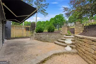 10210 Kinross Rd, Roswell, GA 30076 - Photo 30