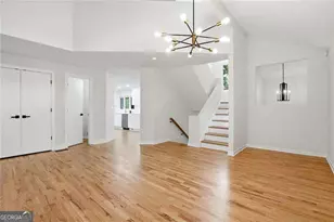 10210 Kinross Rd, Roswell, GA 30076 - Photo 10