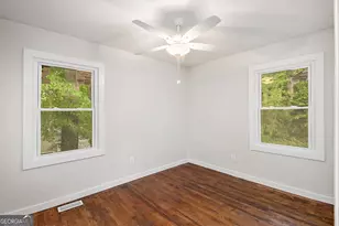2952 Diana Dr SW, Atlanta, GA 30315 - Photo 10