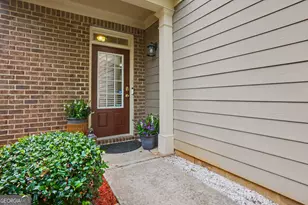 438 Hardy Water Dr, Lawrenceville, GA 30045 - Photo 2