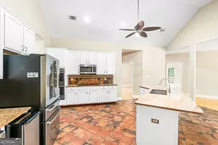 2022 Melrose Pl, Kathleen, GA 31047 - Photo 42