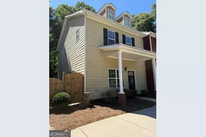 145 Bowen Street #B4, Carrollton, GA 30117 - Photo 2