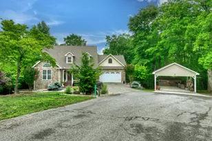 113 Dundee Dr, Blairsville, GA 30512 - Photo 2