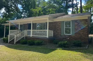 902 Laprade St, Washington, GA 30673 - Photo 1