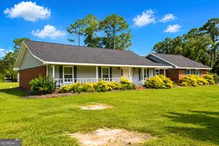 1194 Blackshear Hwy, Baxley, GA 31513 - Photo 2