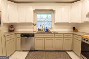 1194 Blackshear Hwy, Baxley, GA 31513 - Photo 8