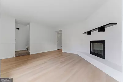 3244 Hampton Court SE, Smyrna, GA 30082 - Photo 4