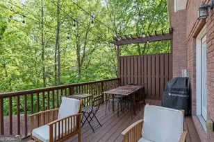 7 Chief Matthews Rd, Decatur, GA 30030 - Photo 12