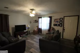 114 W 8th St, Alma, GA 31510 - Photo 12