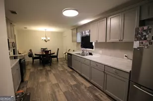 114 W 8th St, Alma, GA 31510 - Photo 8