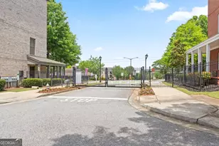 775 Liberty Commons Dr NW, Atlanta, GA 30314 - Photo 24