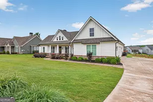 163 Peachwood Ln, Homer, GA 30547 - Photo 2