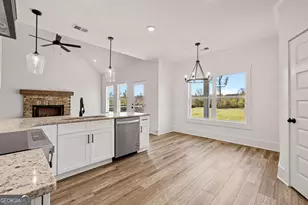374 Conner Ln, Williamson, GA 30292 - Photo 24