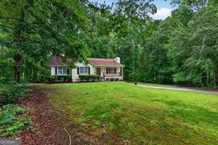 126 Doe Run Dr, Sharpsburg, GA 30277 - Photo 4