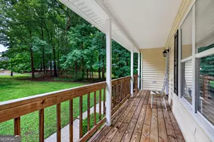 126 Doe Run Dr, Sharpsburg, GA 30277 - Photo 6