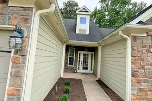 1030 Amber Waves Ave, Hoschton, GA 30548 - Photo 2