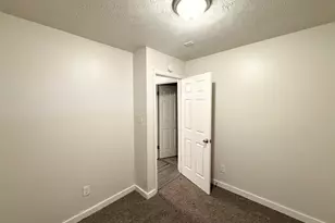 1465 Holcomb Ave, East Point, GA 30344 - Photo 18