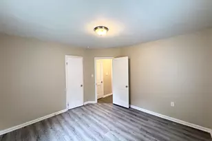 2487 Sylvan Rd, East Point, GA 30344 - Photo 20