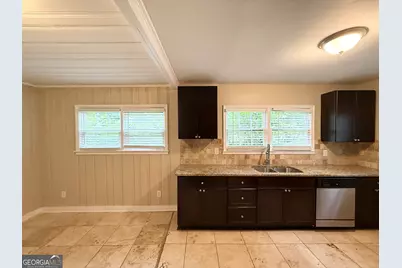2487 Sylvan Road, East Point, GA 30344 - Photo 8