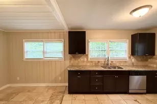 2487 Sylvan Rd, East Point, GA 30344 - Photo 8