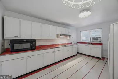 2090 Verbena Street NW, Atlanta, GA 30314 - Photo 10