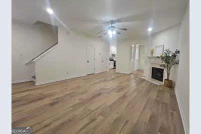 619 Kenridge Way, Suwanee, GA 30024 - Photo 4