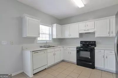 290 Clairidge Drive, Lawrenceville, GA 30046 - Photo 8