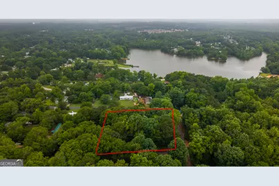 136 Wolf Creek Lane, Locust Grove, GA 30248 - Photo 2