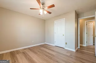 5755 Lakeview Cir, Lithonia, GA 30058 - Photo 26