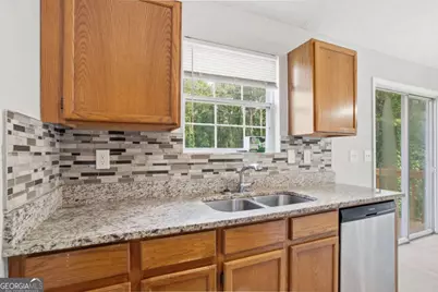 5855 Crescent Ridge Court, Lithonia, GA 30058 - Photo 14