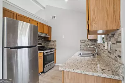 5855 Crescent Ridge Court, Lithonia, GA 30058 - Photo 12