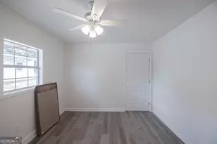 1358 W Poplar St, Griffin, GA 30224 - Photo 32