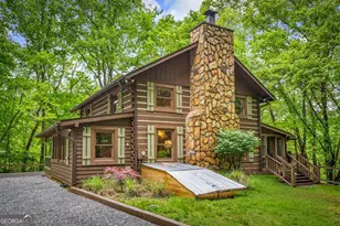 916 Old Cashes Valley Rd, Blue Ridge, GA 30513 - Photo 1