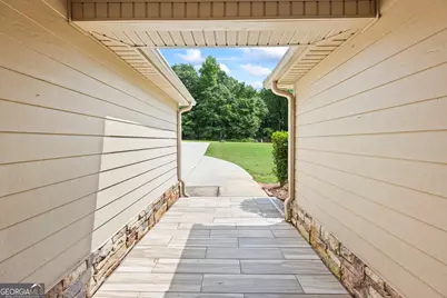 681 Carla Court, Winder, GA 30680 - Photo 4