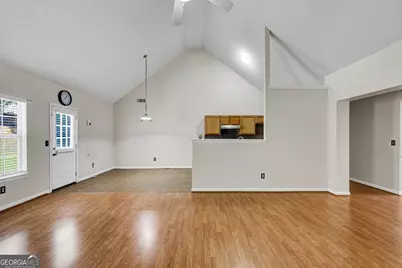 6827 Hill Creek Cove, Lithonia, GA 30058 - Photo 10