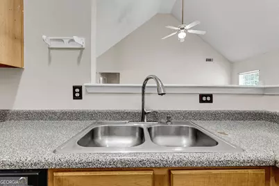 6827 Hill Creek Cove, Lithonia, GA 30058 - Photo 20