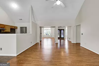6827 Hill Creek Cove, Lithonia, GA 30058 - Photo 12