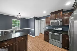 176 Sandalwood Cir, Statesboro, GA 30458 - Photo 10