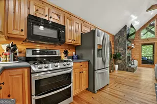 141 Gallery Ct, Ellijay, GA 30540 - Photo 18