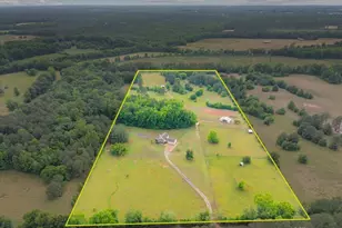 2011 Fieldcrest Ln, Madison, GA 30650 - Photo 2