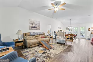 76 Tree top Ln, Jesup, GA 31545 - Photo 4