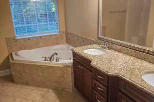 9376 Carnes Crossing Cir, Jonesboro, GA 30236 - Photo 10
