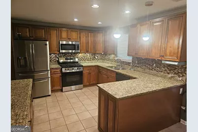 9376 Carnes Crossing Circle, Jonesboro, GA 30236 - Photo 6
