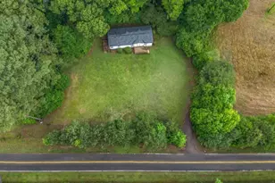 109 Maddox Rd, Carrollton, GA 30117 - Photo 2
